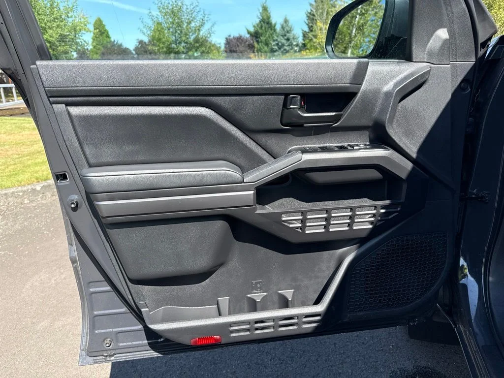 Used 2026 Underground Toyota SR5 image 17