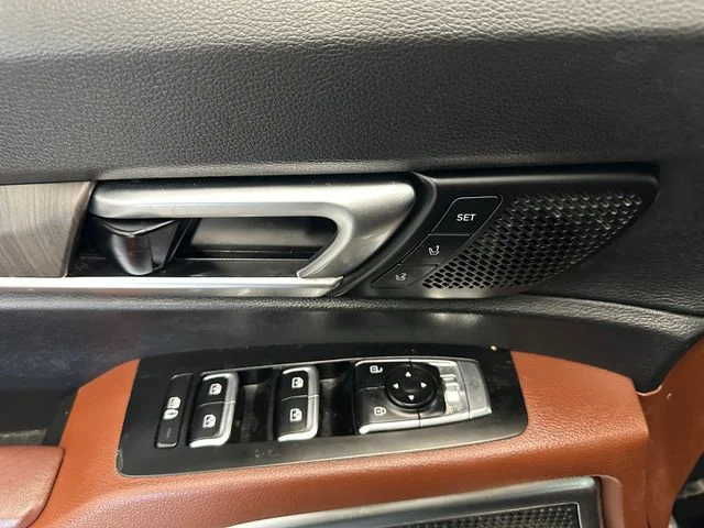 Used 2023 Black Kia SX image 28