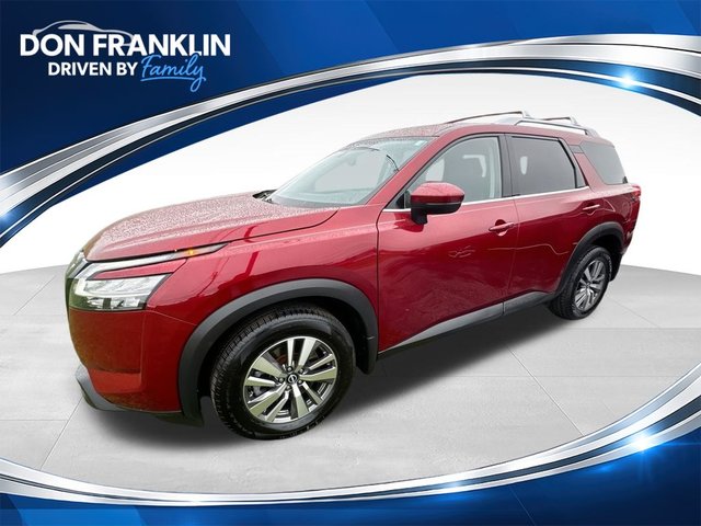 2022 Nissan Pathfinder SL