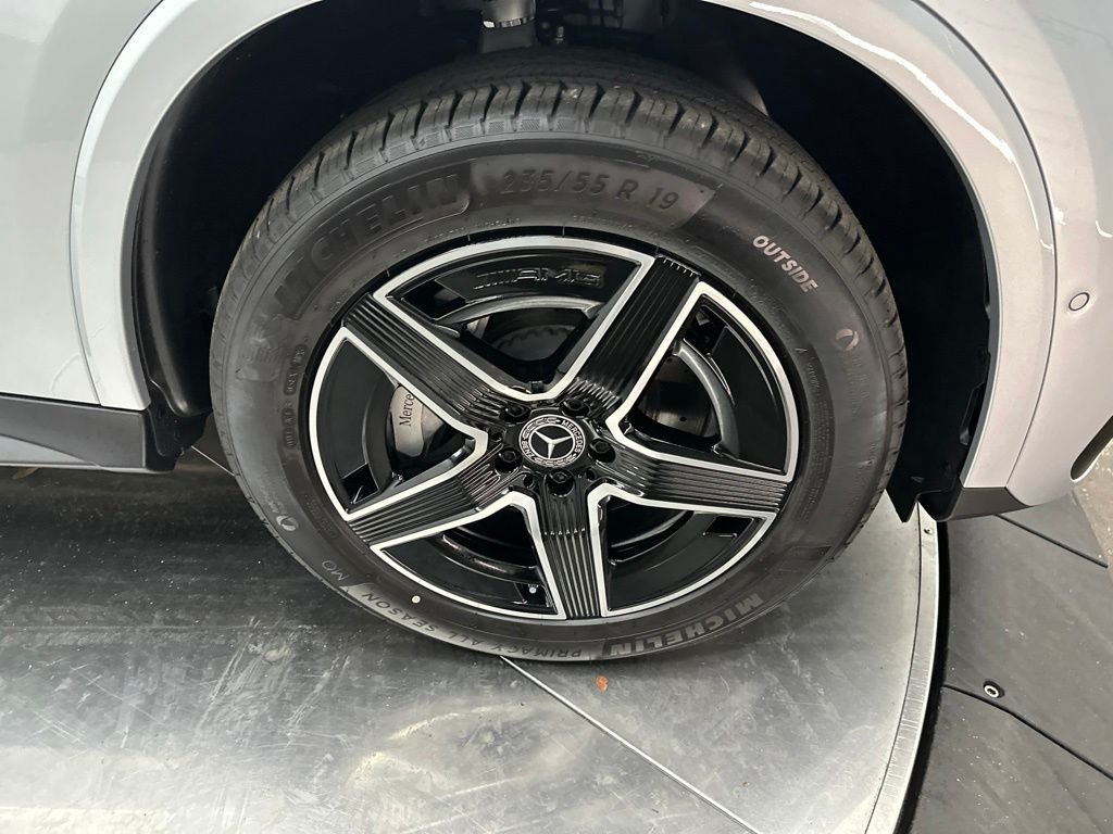New 2026 Cirrus Silver Metallic Mercedes-Benz GLC 300 image 9