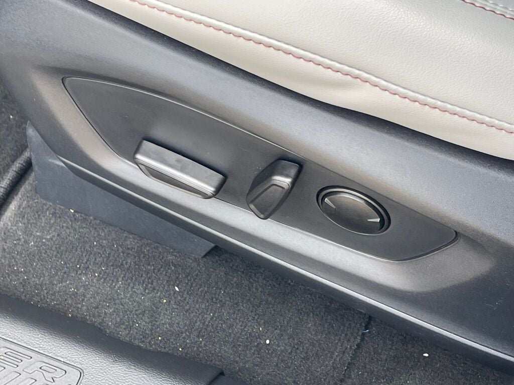 New 2026 Carbonized Gray Metallic Ford Active w/200A Pkg image 8
