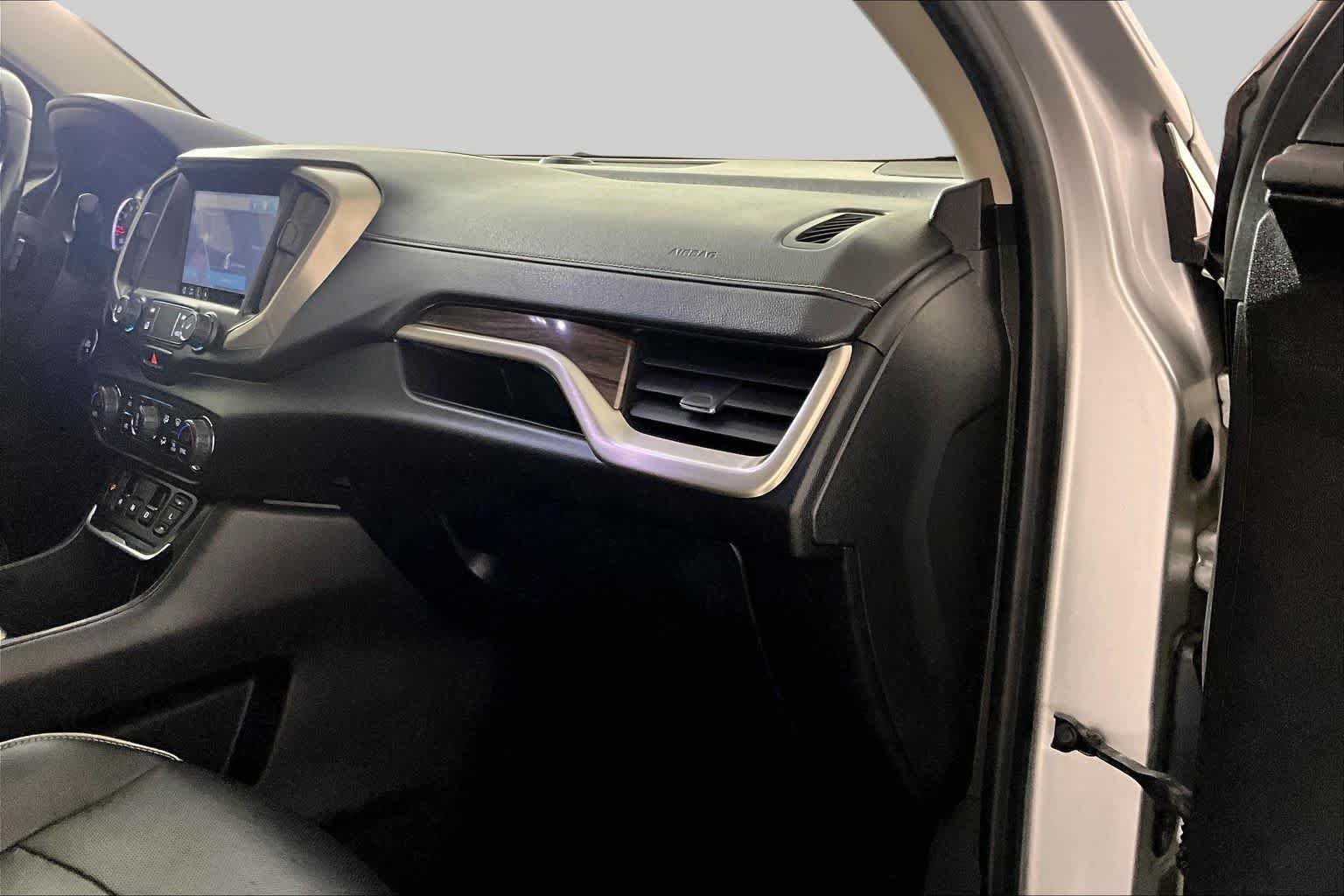 Used 2019 QUICKSILVER METALLIC GMC Denali image 17