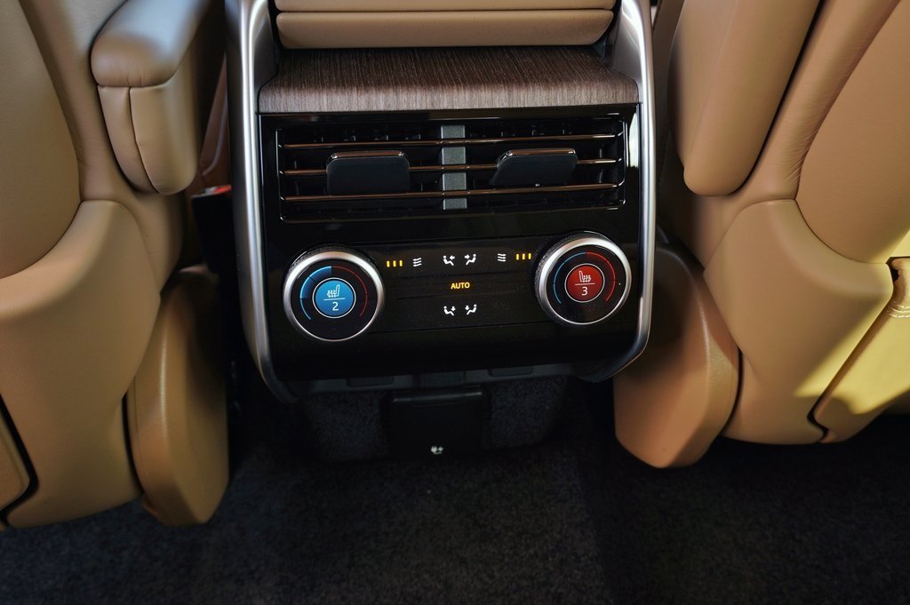 2025 LAND ROVER RANGE ROVER - Image 32