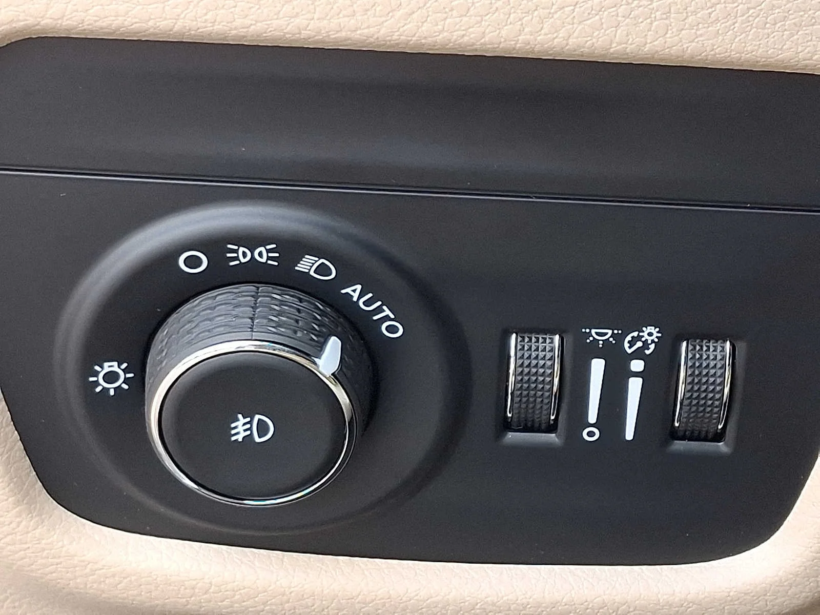 Used 2026 Silver Zynith Jeep Limited image 26