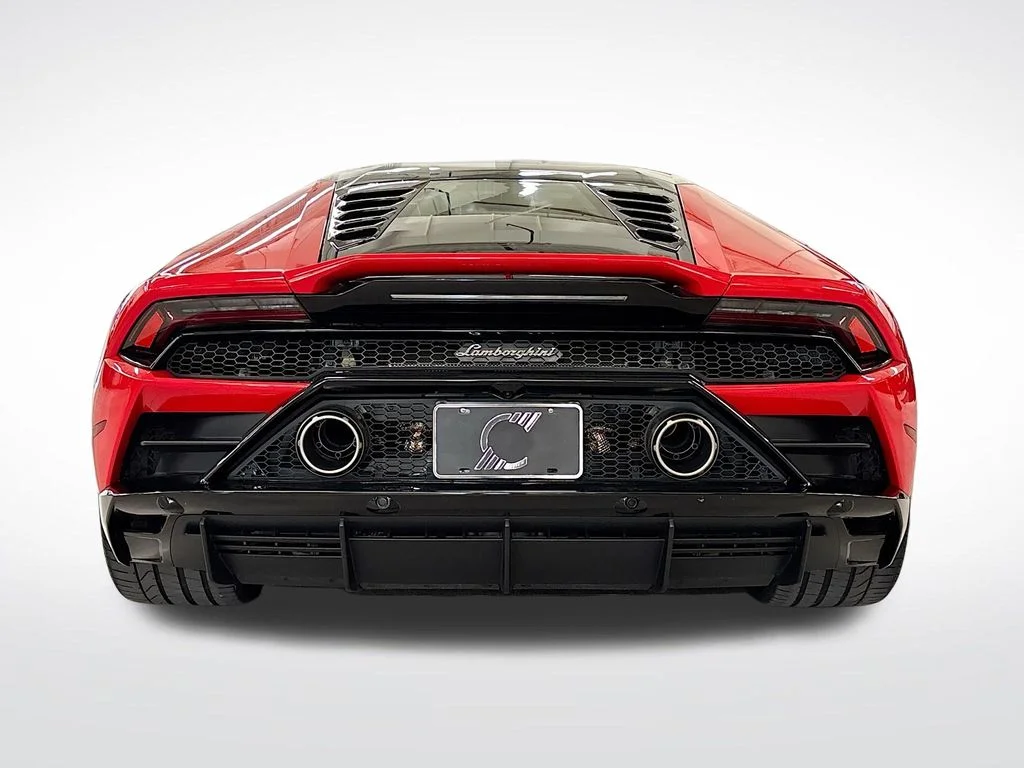 Used 2020 Red Lamborghini Base image 4
