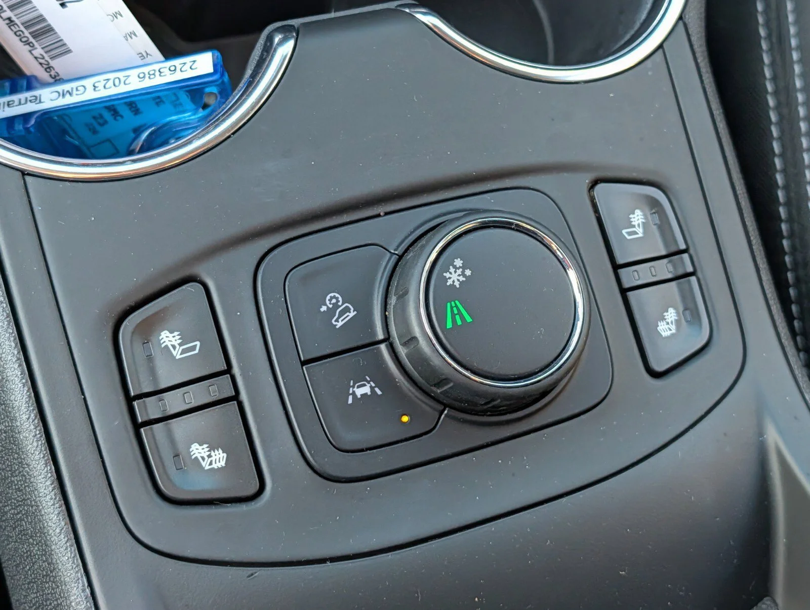 Used 2023 SUMMIT WHITE GMC SLE image 9