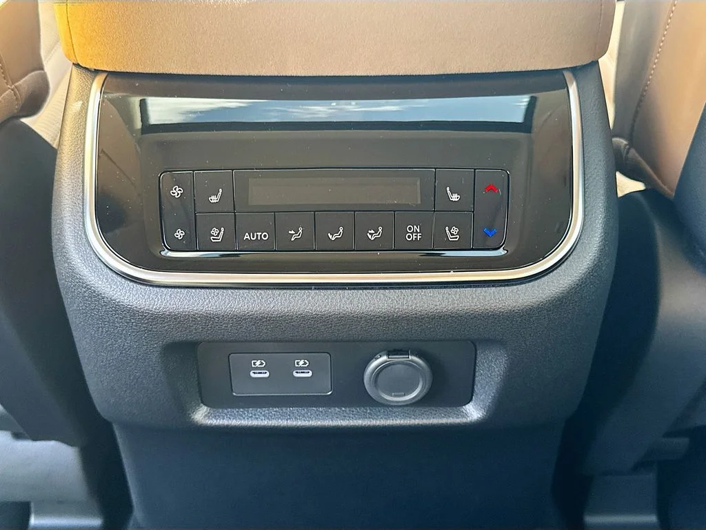 New 2027 DYNAMIC METAL INFINITI Luxe 2WD image 27