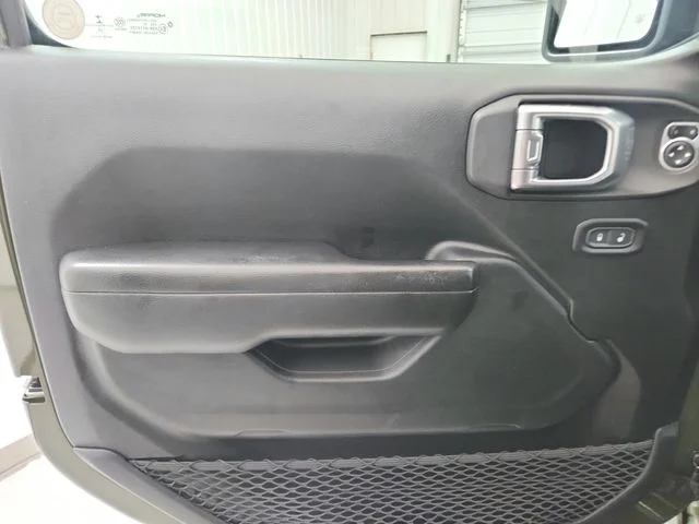 Used 2020 Green Jeep Unlimited Sport S image 29