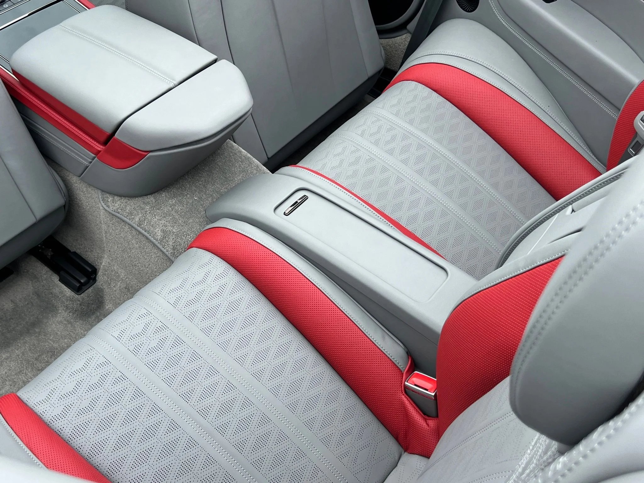 New 2026 Gray Bentley  image 20