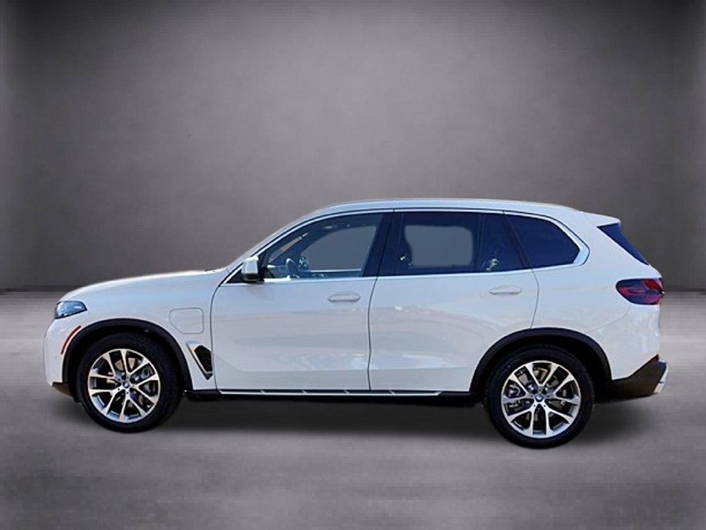 Used 2025 White BMW xDrive50e image 8