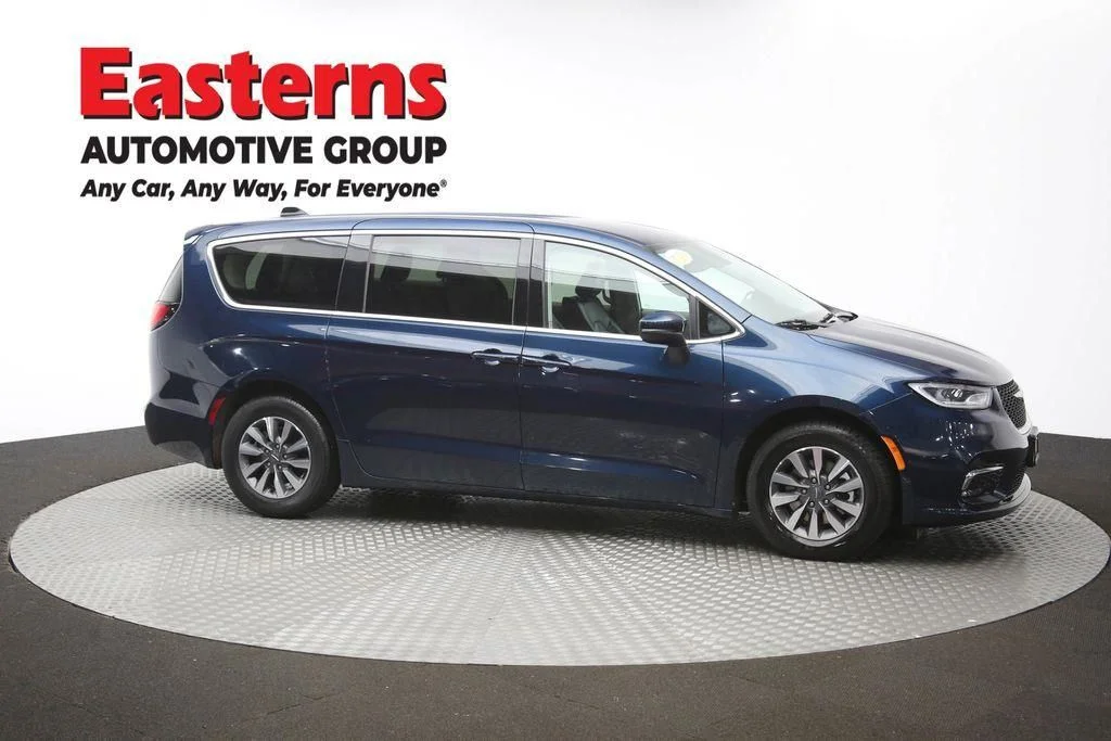 Certified Used 2023 Blue Chrysler Touring L image 51