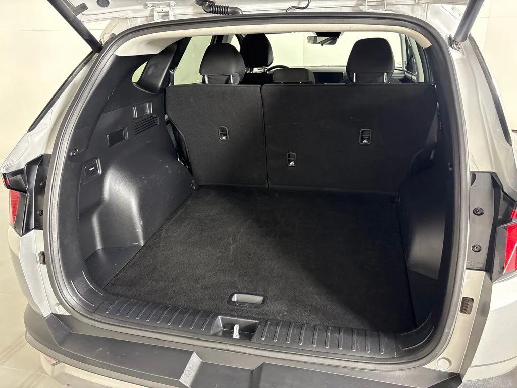 Used 2025 Silver Hyundai SEL image 24