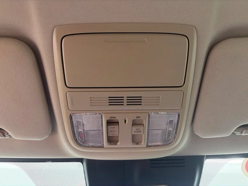 Used 2018  Honda EX image 37