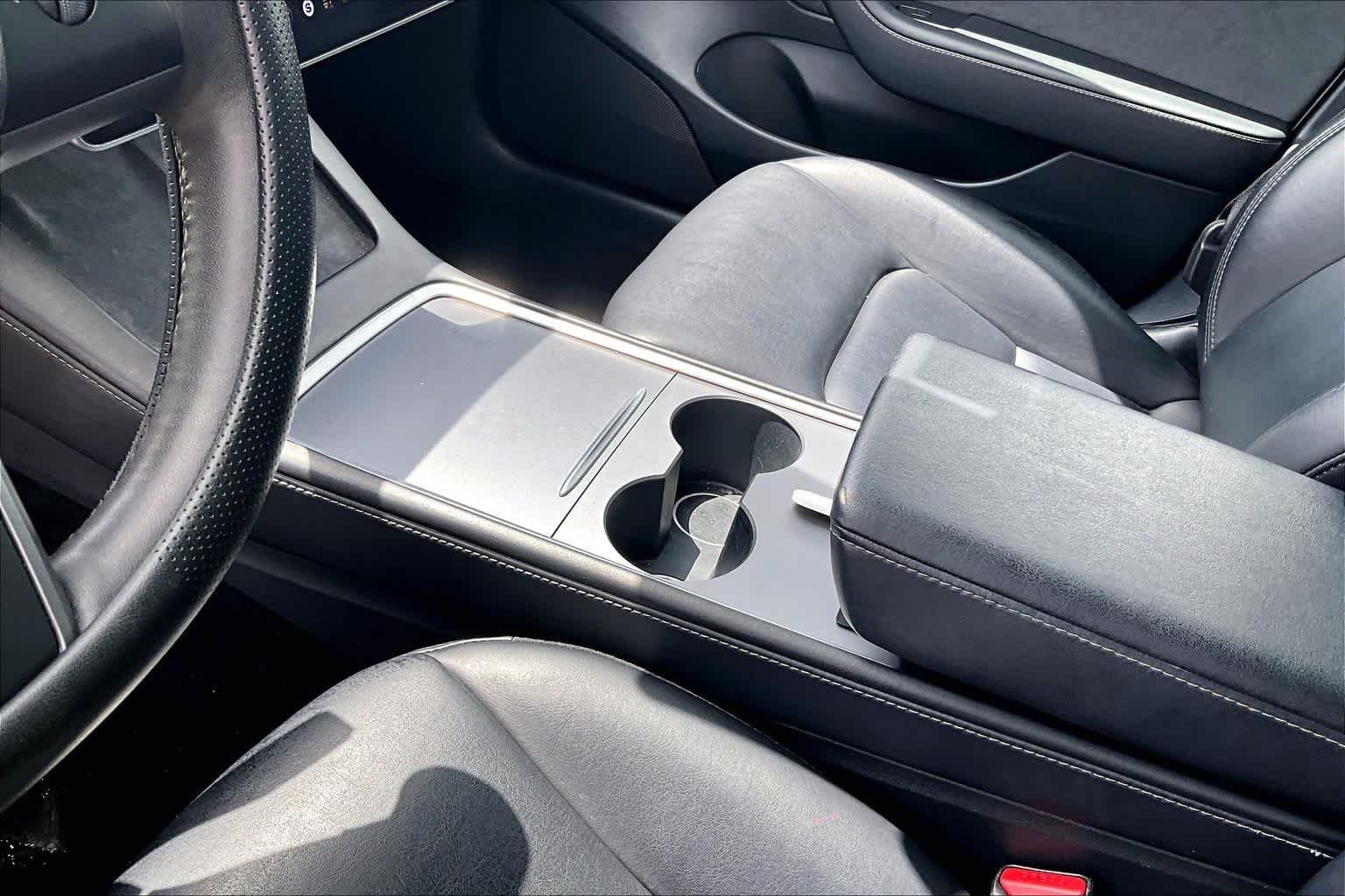 Used 2022 Pearl White Multi-Coat Tesla  image 14