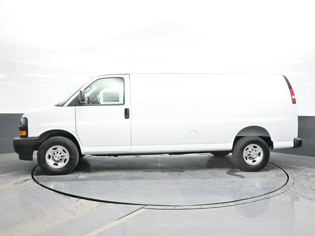 2026 Chevrolet Express Cargo Work Van - Photo 4