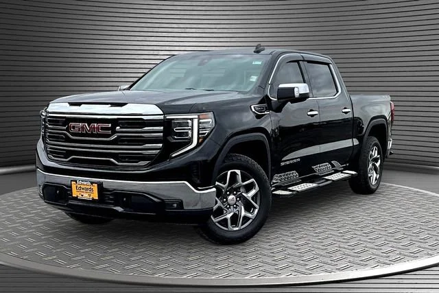 2022 GMC Sierra 4WD Crew Cab Standard Box SLT's photo