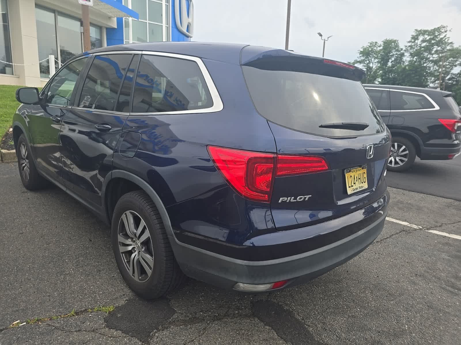 Used 2017 Blue Honda EX-L image 8