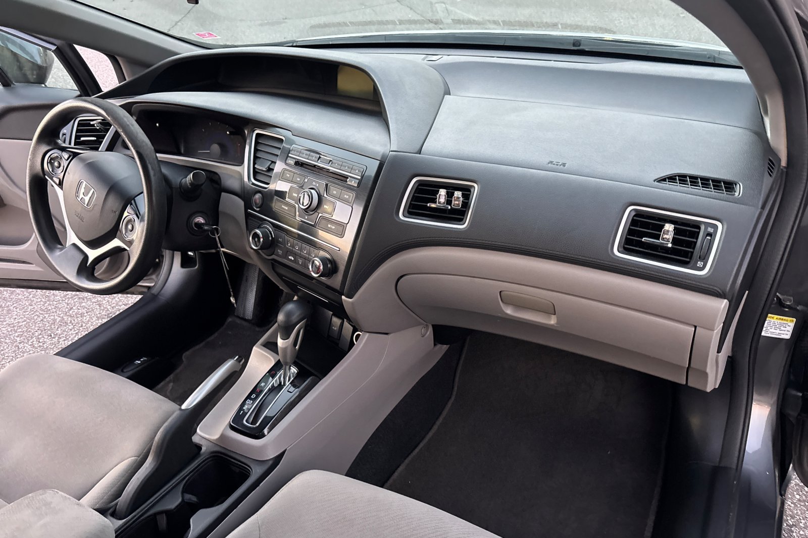 Used 2013  Honda LX image 18