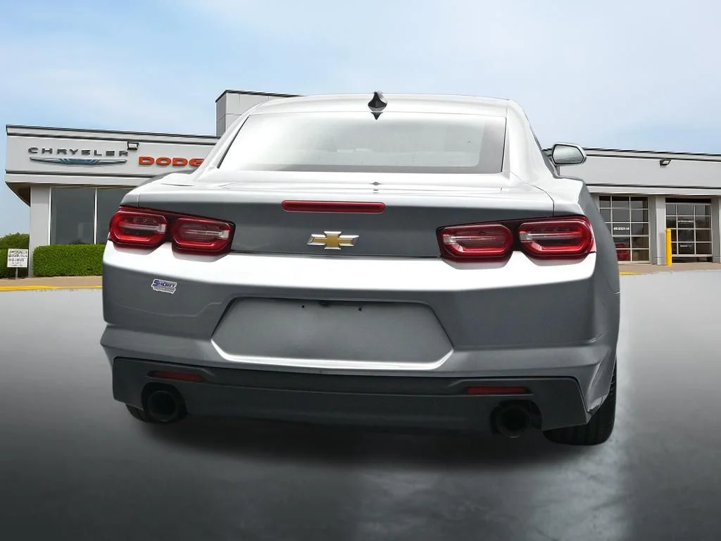 Used 2023 Gray Chevrolet 1LT image 4