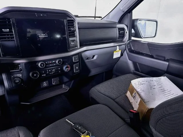 New 2026 Carbonized Gray Metallic Ford XLT image 50