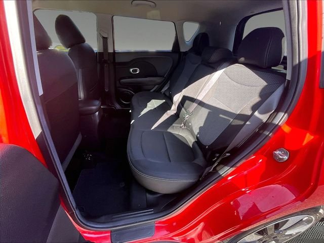 Used 2017 Red Kia Plus image 21