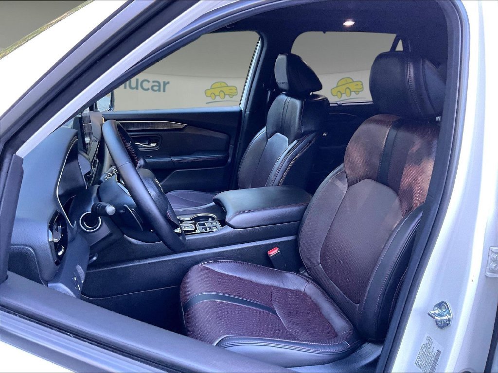 Used 2025 White Honda Black Edition image 10