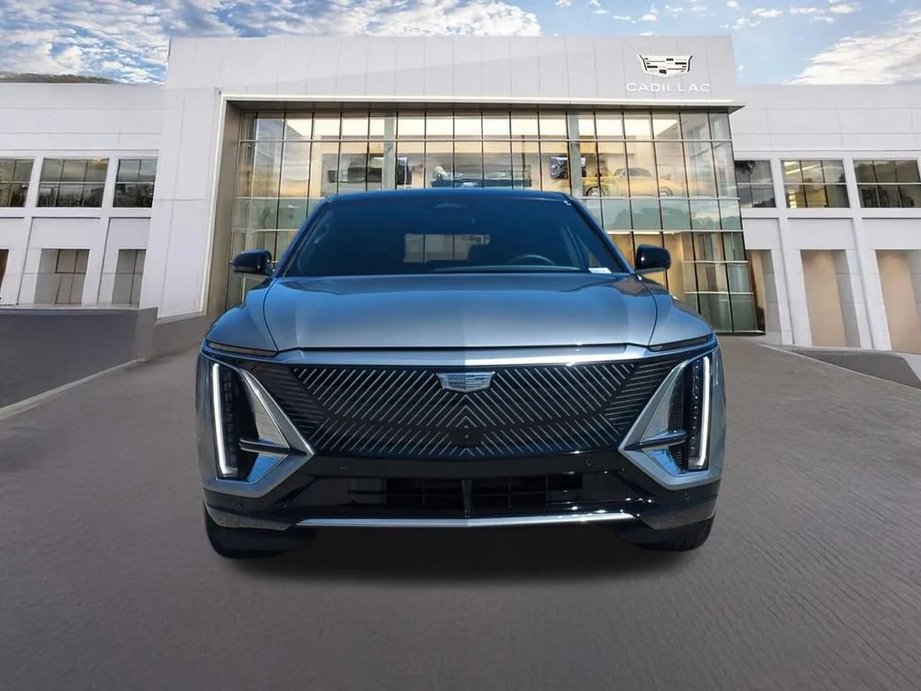 Used 2026 Cadillac LYRIQ Luxury with VIN 1GYKPNRLXTZ307734 for sale in Calabasas, CA