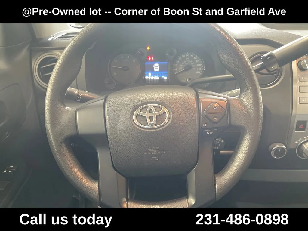 Used 2015 White Toyota SR image 27