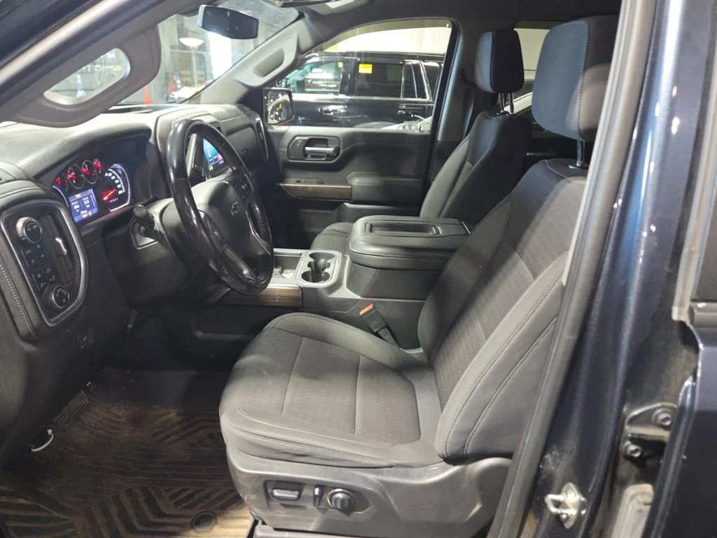 Used 2021 Gray Chevrolet RST image 8