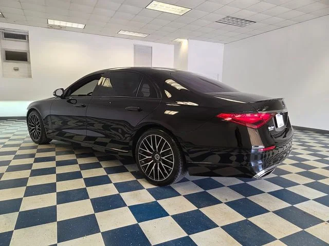 Used 2021 Black Mercedes-Benz S 580 image 5