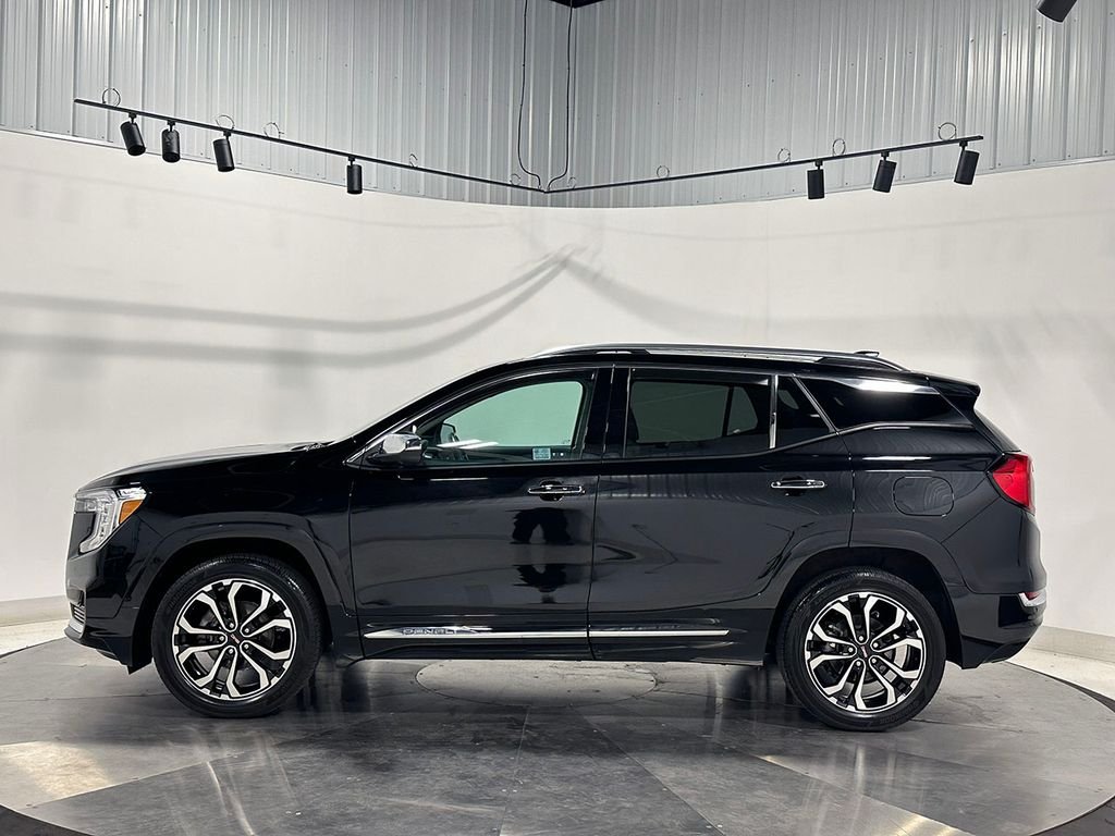 Used 2022 Black GMC Denali image 15