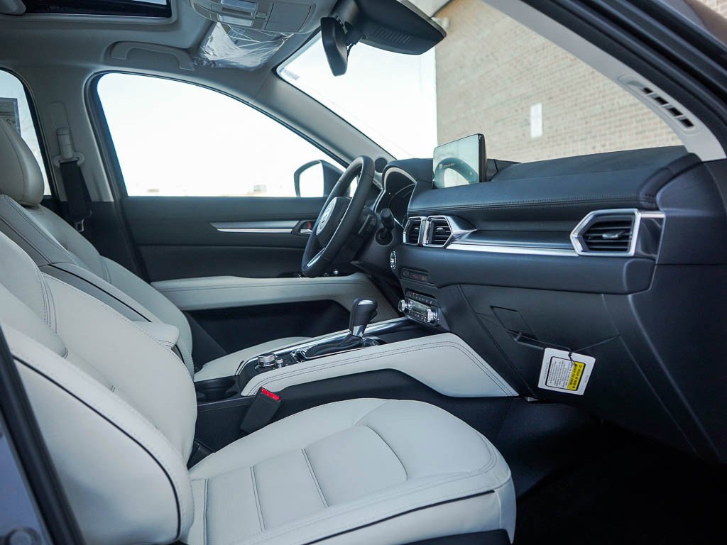2025 Mazda CX-5 S Premium Plus package - Photo 11