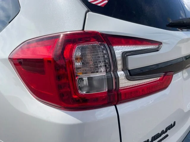 Used 2025 White Subaru Onyx Edition image 7