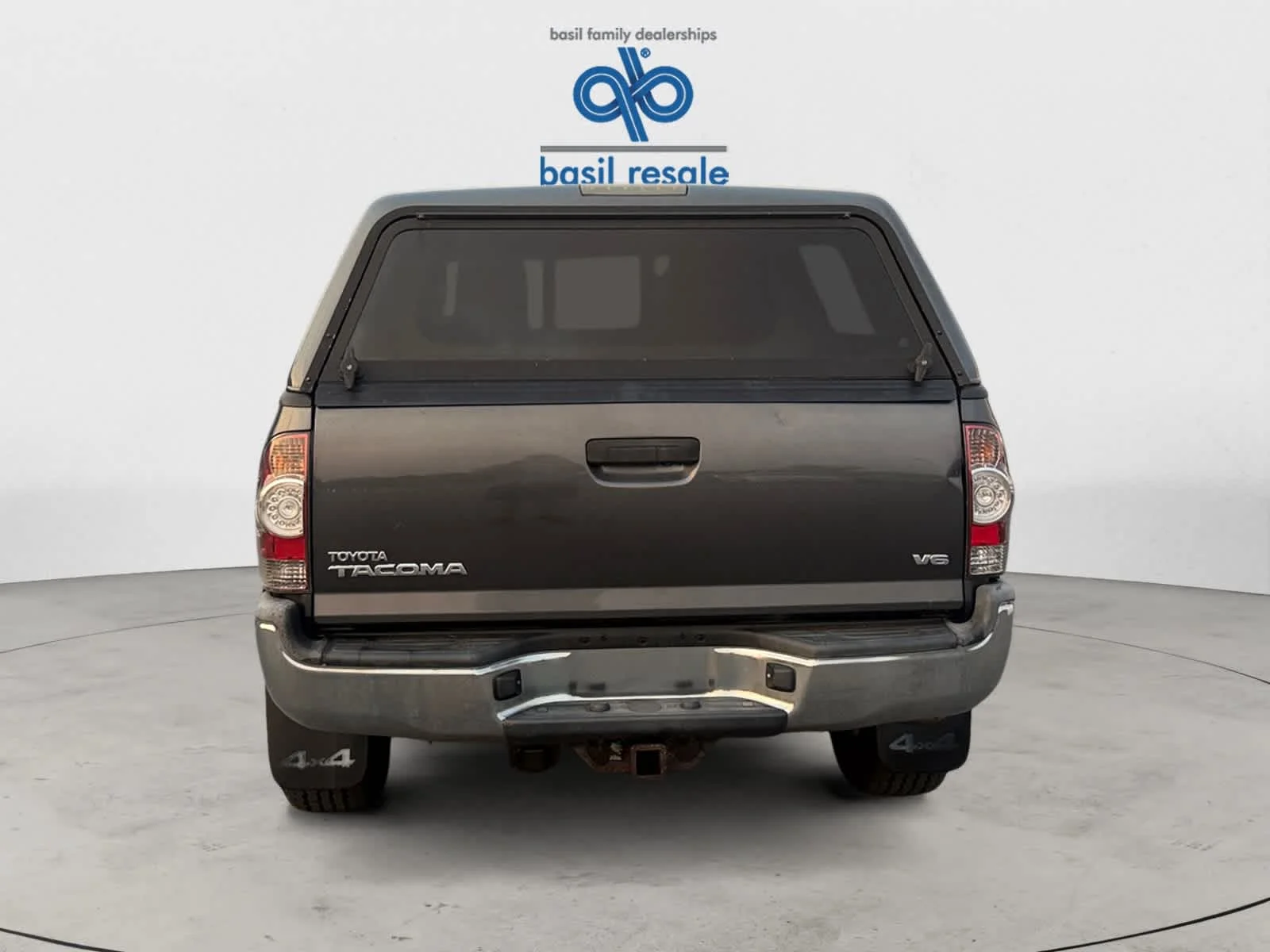 Used 2013 Magnetic Gray Metallic Toyota  image 6