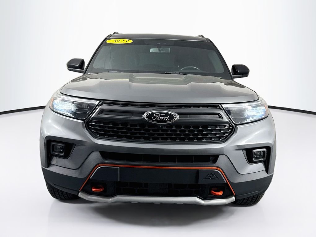 Used 2023 Gray Ford Timberline image 2