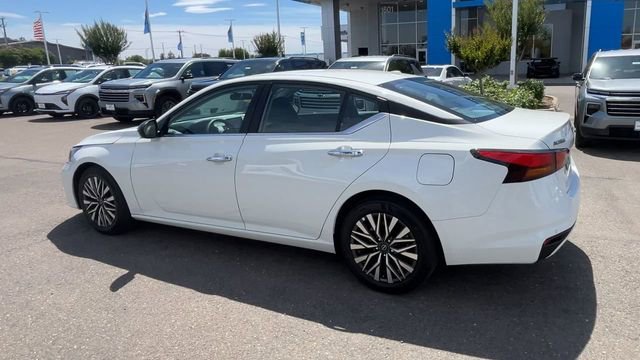 2025 Nissan Altima SV - Photo 5