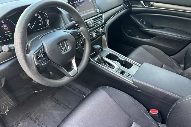 Certified Used 2022 Lunar Silver Metallic Honda LX image 10