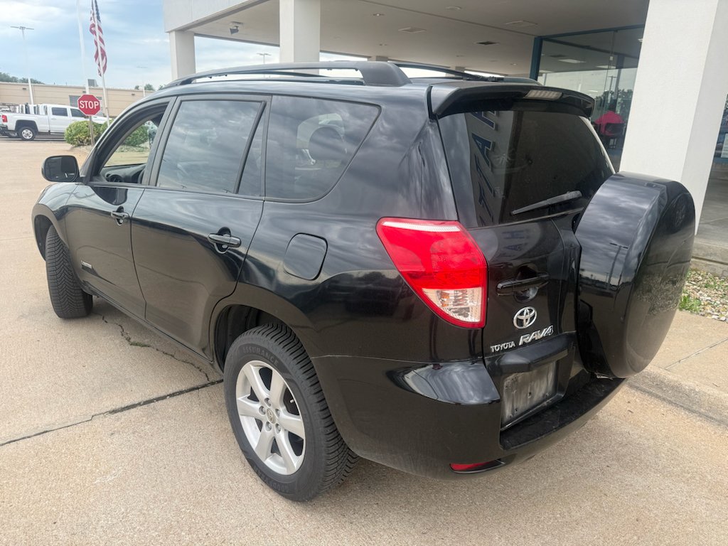 Used 2007  Toyota Limited image 12