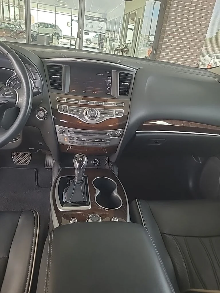 Used 2017 Silver INFINITI Base image 12