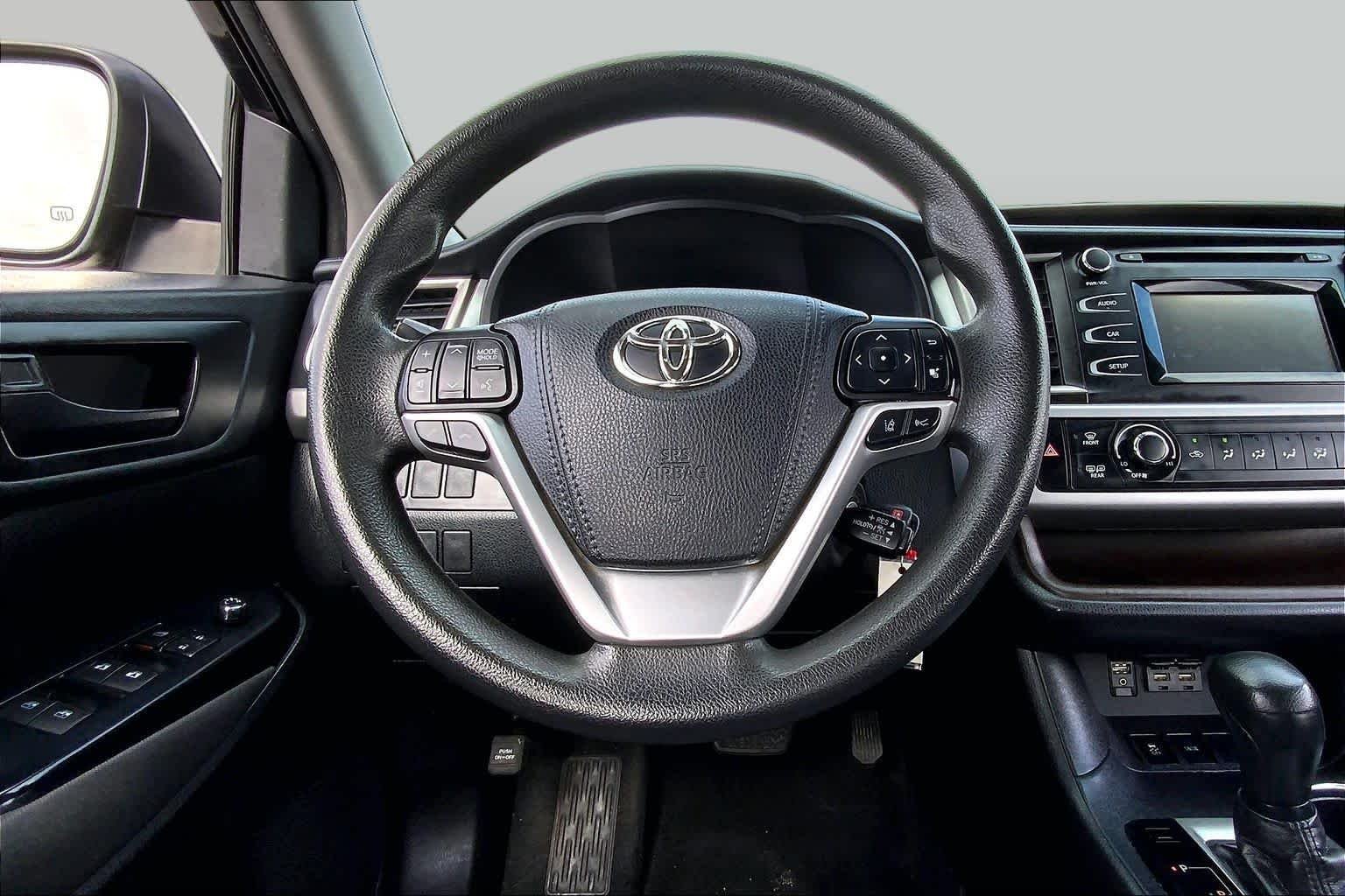 Used 2019 Midnight Black Metallic Toyota LE image 6