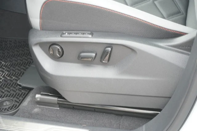 New 2024  Volkswagen 2.0T Peak Edition SEL image 16