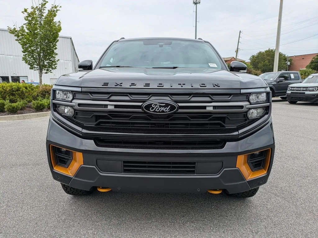New 2026 Agate Black Metallic Ford Tremor image 10