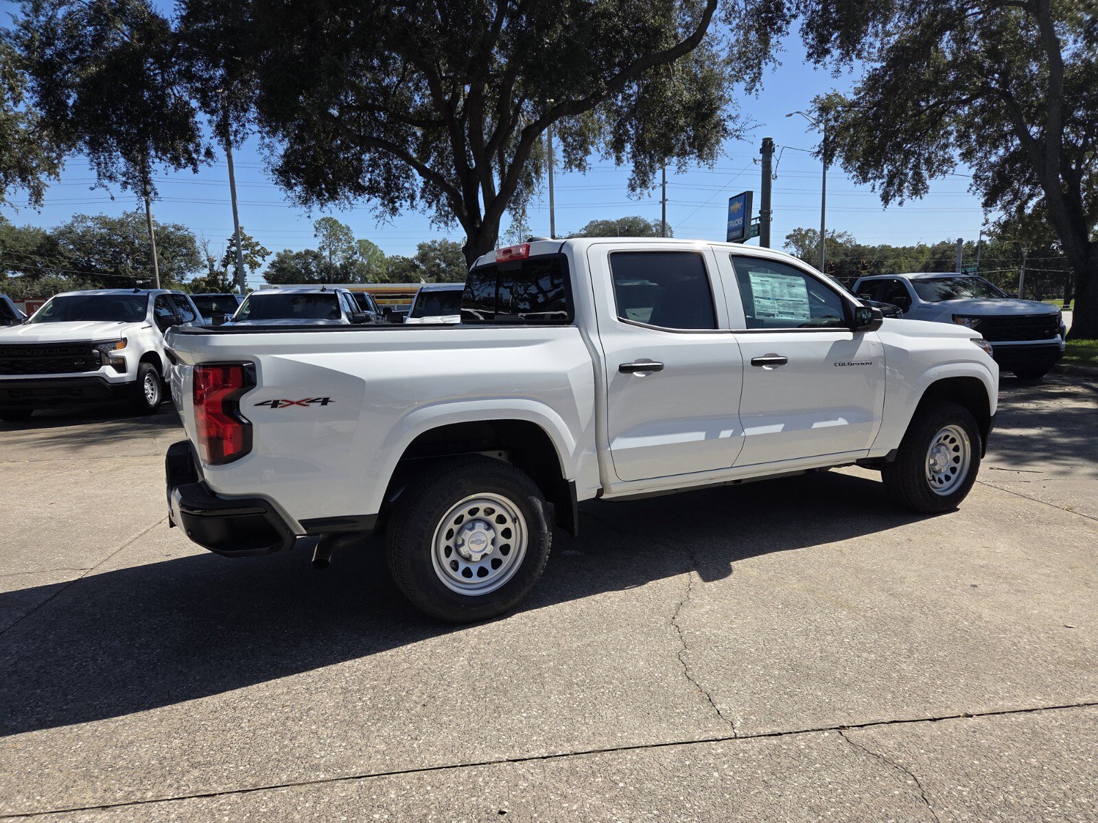 New 2026 Summit White Chevrolet WT image 7