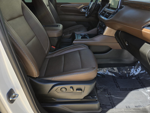Used 2023 Beige Chevrolet High Country image 34