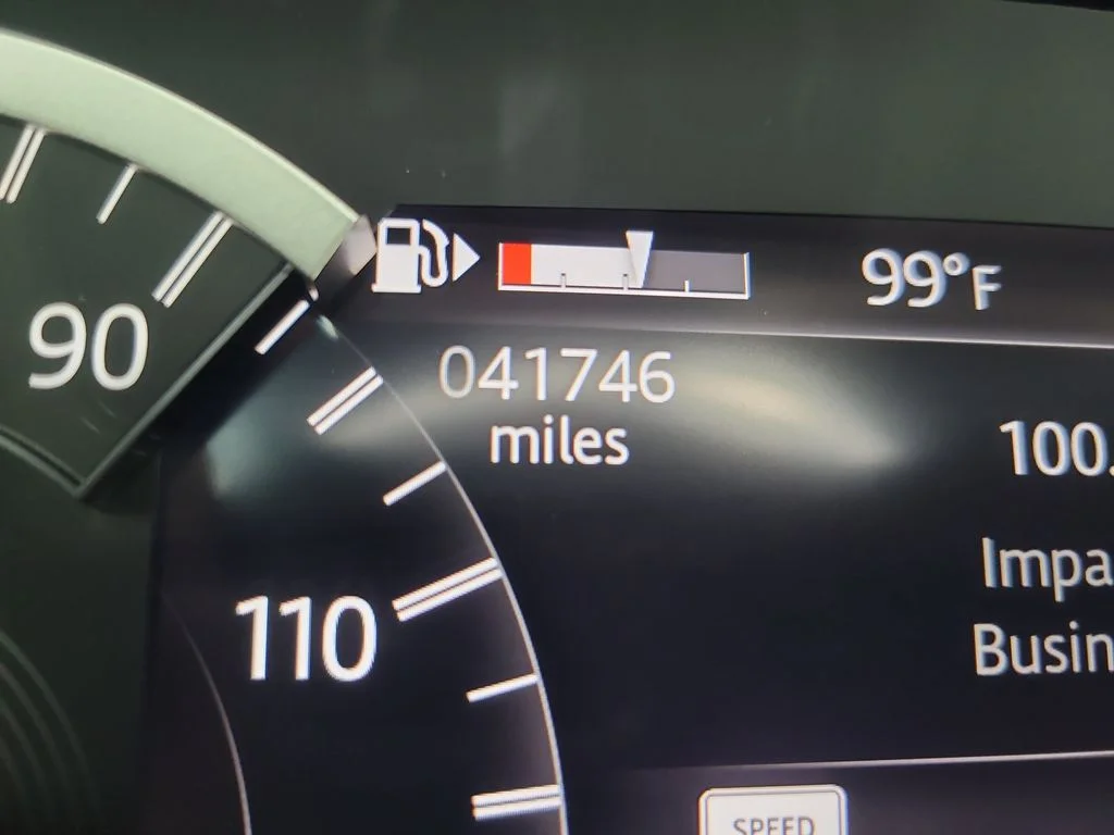 Used 2023 Gray Land Rover S R-Dynamic image 32