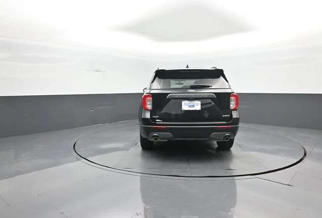Used 2023 Black Ford XLT image 6