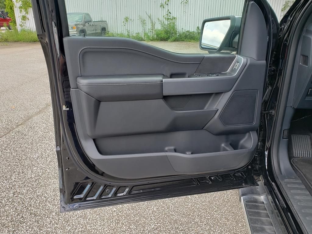New 2026 Agate Black Metallic Ford XLT image 12