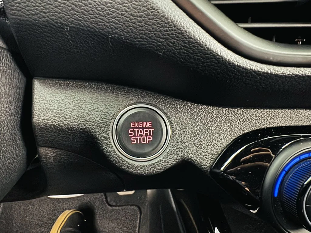Used 2023 White Kia GT-Line image 13