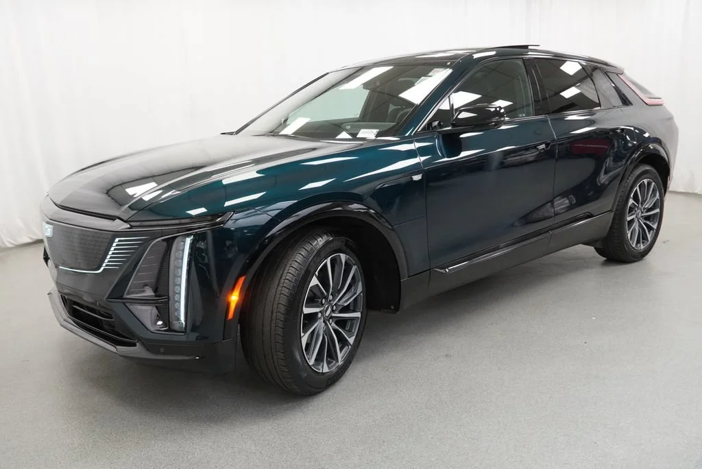 Used 2024 Emerald Lake Metallic Cadillac Sport 2 image 4