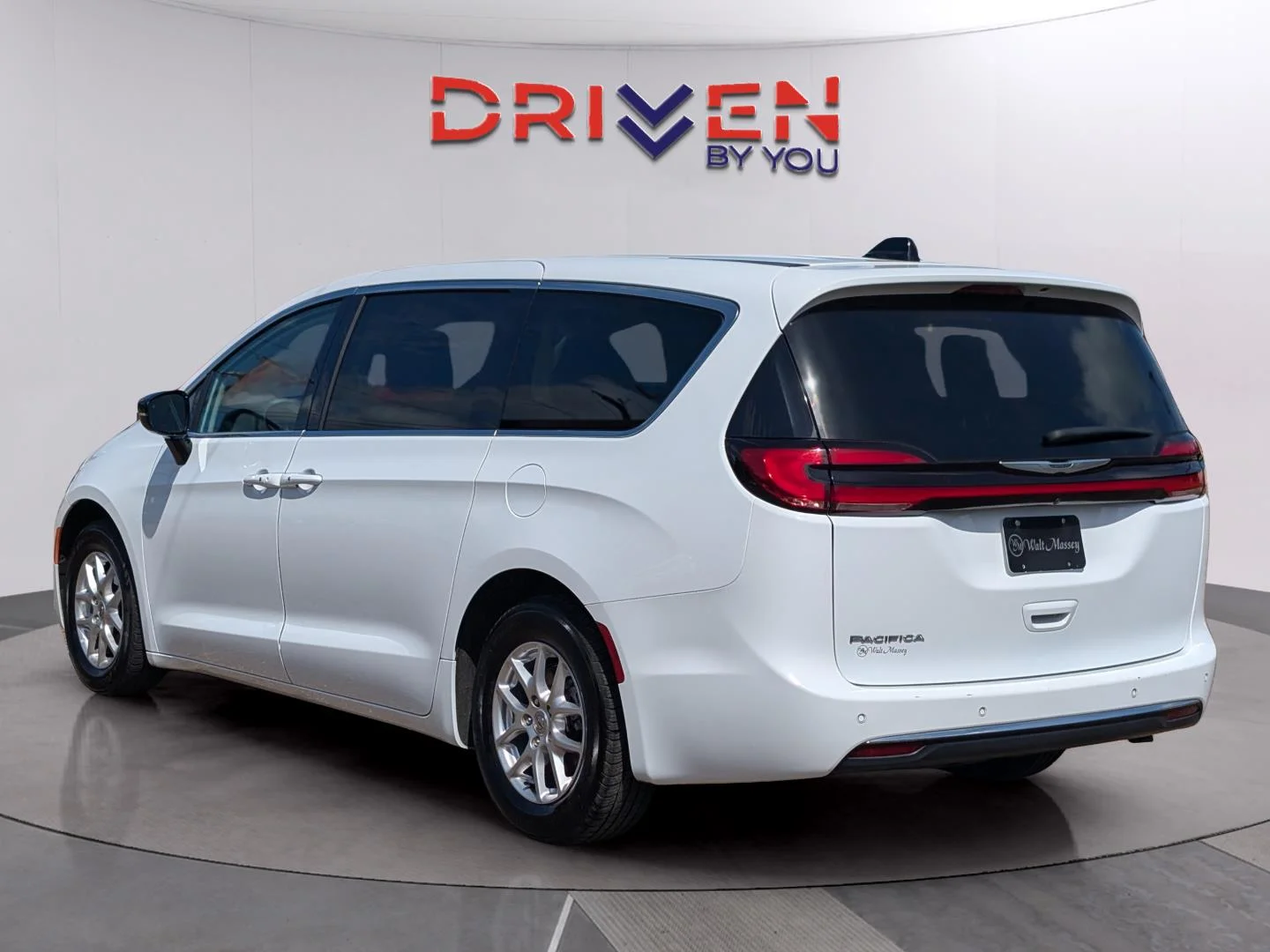 Used 2024 Bright White Clearcoat Chrysler Touring L image 3